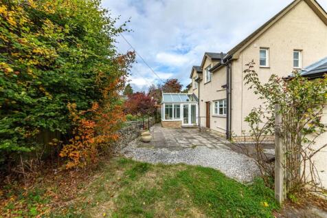 2 Waverley Gardens Darnick 45.JPG