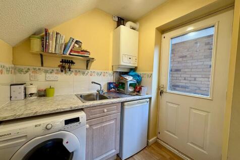 8 Shawbury Utility Area.jpg