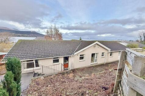 Annerleigh from the garage steps down