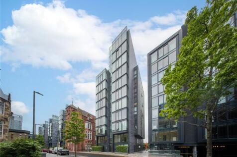 An exceptional second-floor 2 bedroom apartment within the prestigious Simpson Loan development, enjoying breathtaking views across the Meadows and landscaped communal gardens. Offering an allocated p