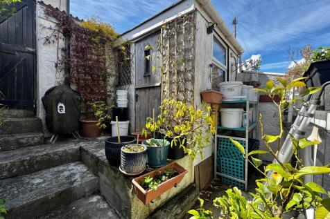 courtyard garden