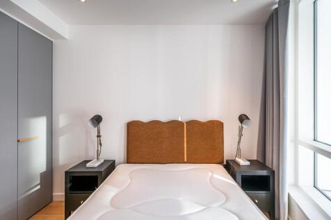 Apartment-601-Hol...