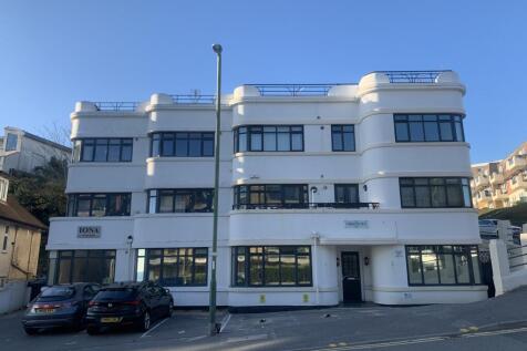 2 Bedroom Flat in BH5 1BG