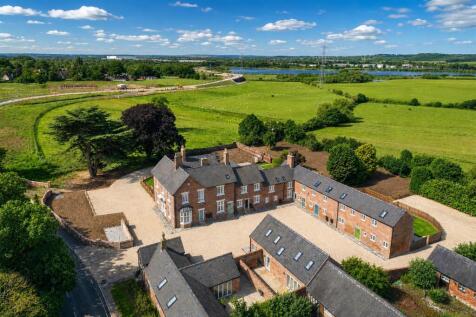 manor farm plot shots-12.jpg