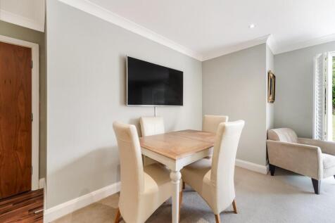 FURZE HILL COURT (8).jpg