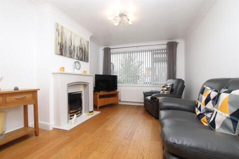 Living Room.JPG