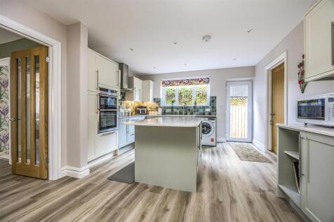 24 Saltmarsh Lane, Hayling Island-PorticoMarketing