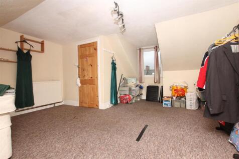 Bedroom 4.JPG