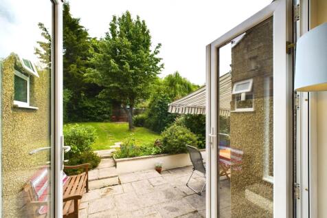 CAM02023G0-PR0054-STILL018