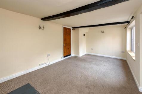 7 Kennels Lane-lounge1.jpg