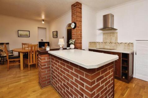 Open Plan Breakfast Kitchen