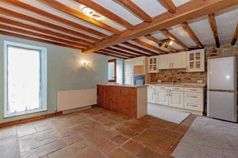 Open Plan Living/kitchen