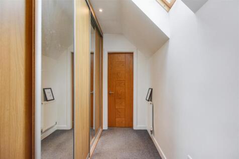 Dressing Room_2.jpeg