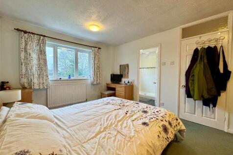 WhatsApp Image 2025-12-23 at 10.19.24 (4).jpeg