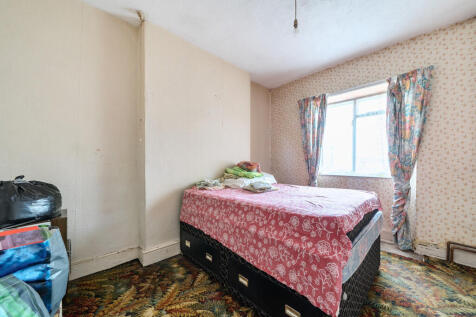 1343372-10-68a731...