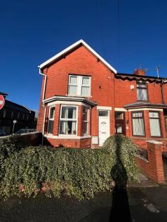 2 Bedroom Flat in WN2 5LL