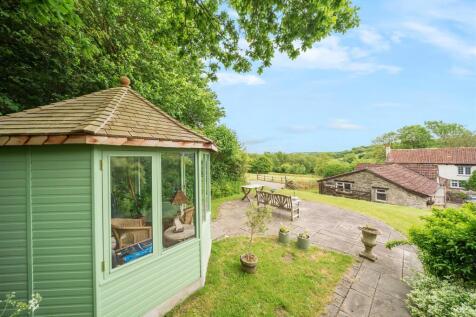 Summer House & Garden