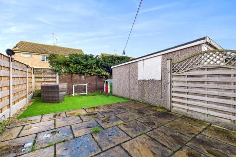 19 Birch - Garden