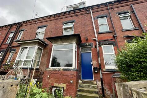 *** TWO BEDROOM, ONE BATHROOM TERRACED HOUSE WITH FRONT GARDEN | UNFURNISHED | AVAILABLE: 4TH MAY 2026 *** We're proud to offer this larger than average, well proportioned two-bedroom terraced propert