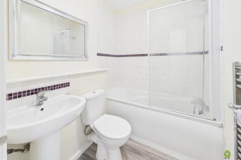 Presented by Clinton at EweMove Bexleyheath and Da