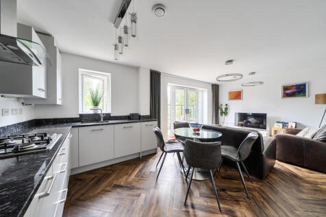 Kitchen/Living Space