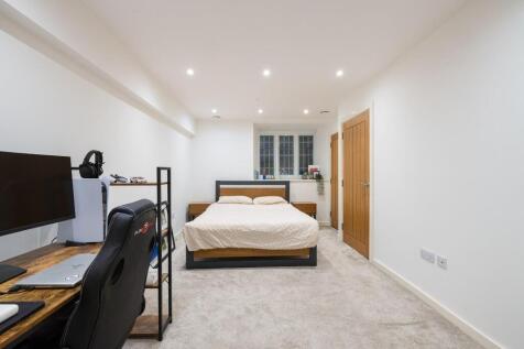 1 bed, 1 bath Flat in Bristol - Photo 12