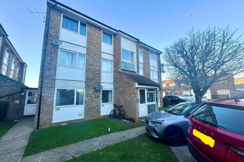 Foxglove Way, Chelmsford, Essex, CM1 6QR