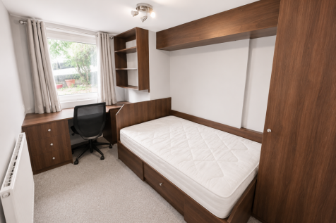 ** Zero Deposit Guarantee Available **
Well located 5 bedroom shared property, suitable for students and professionals a like, fully furnished rooms with shared living spaces, located in a prime locat