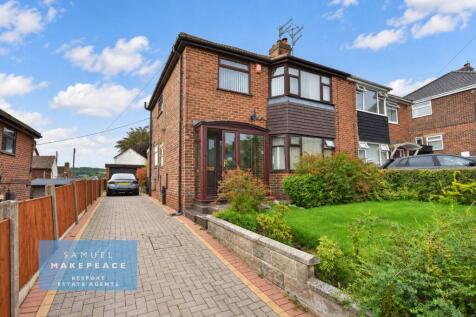 Three Bedroom Bay Fronted Semi Detached with Deta