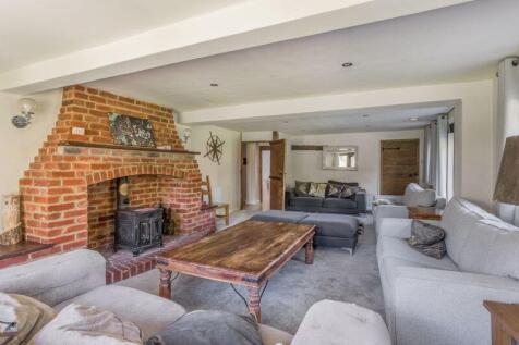 Lounge Main House (2)