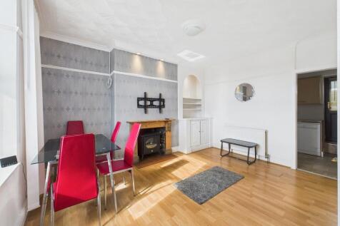 CAM02089G0-PR0573...