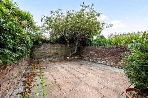Leighton Road 30 GARDEN.jpeg