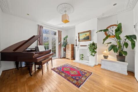 4 bed, 1 bath Not Specified in manchester - Photo 17