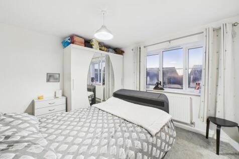 CAM05192G0-PR0187-STILL024