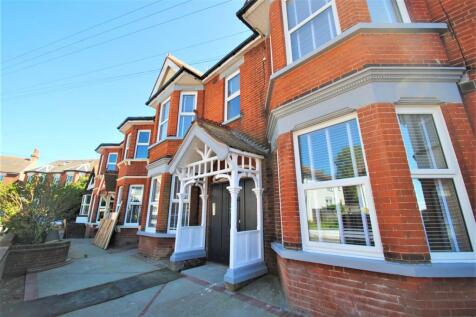 2 bed flat/apartment for rent in Madeira Road, Margate, CT9