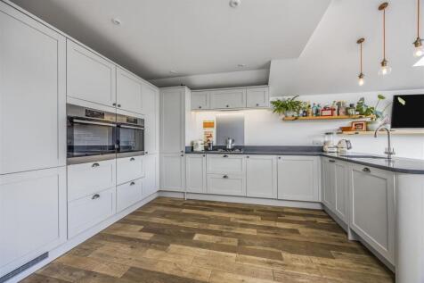 52 Mill Road, Denmead-PorticoMarketing-SoldBy-38.j