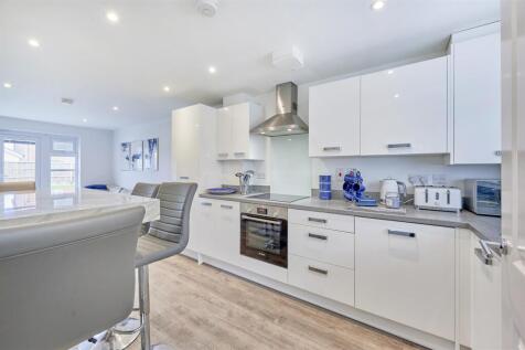 Fitted Kitchen