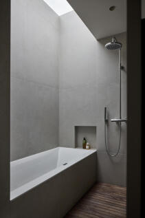 292506 - DGLA1900.jpg