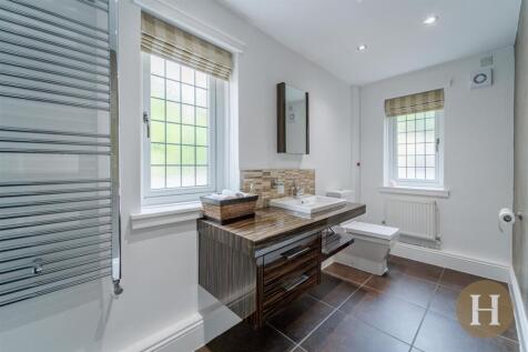 7 bed, 3 bath Detached in Birmingham - Photo 24