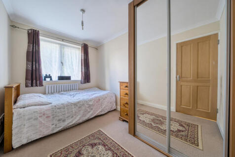 1349302-11-68b9c6...