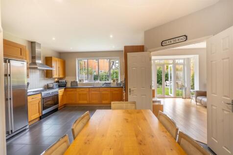 Brook Farm Close-21.jpg