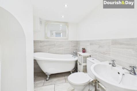 Basement Modern Bathroom