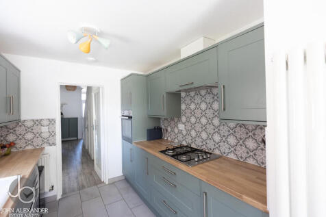 Photo 28-10-2025,...