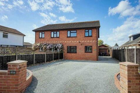 3 Bedroom Semi-Detached House