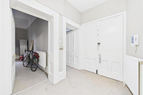 Flat 2, 21 Tyndalls Park Road, Clifton, Bristol BS