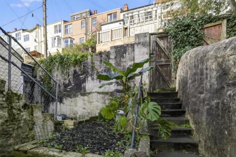 Rear Courtyard Garden