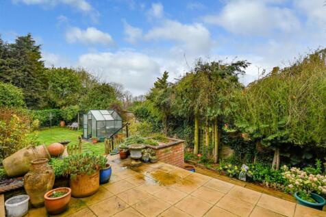 10 Crockington Close-17.jpg