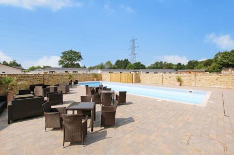 Outdoor Swimming Pool