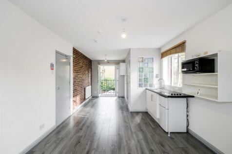 Studio 4, 84 Elphinstone Road-13_web.jpg