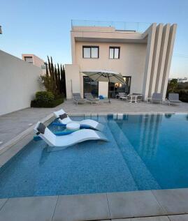 Villa & Pool Area